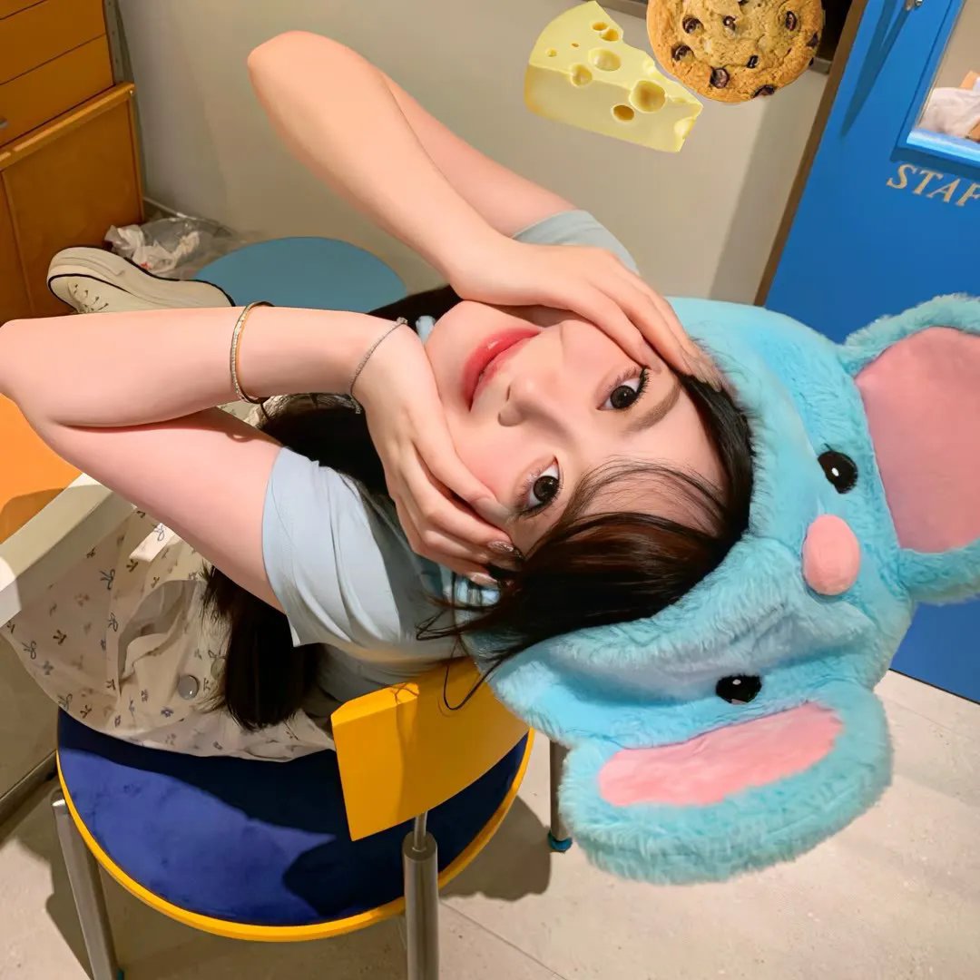 宿主海报